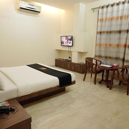 Hotel Kushala Executive Inn Thane Esterno foto